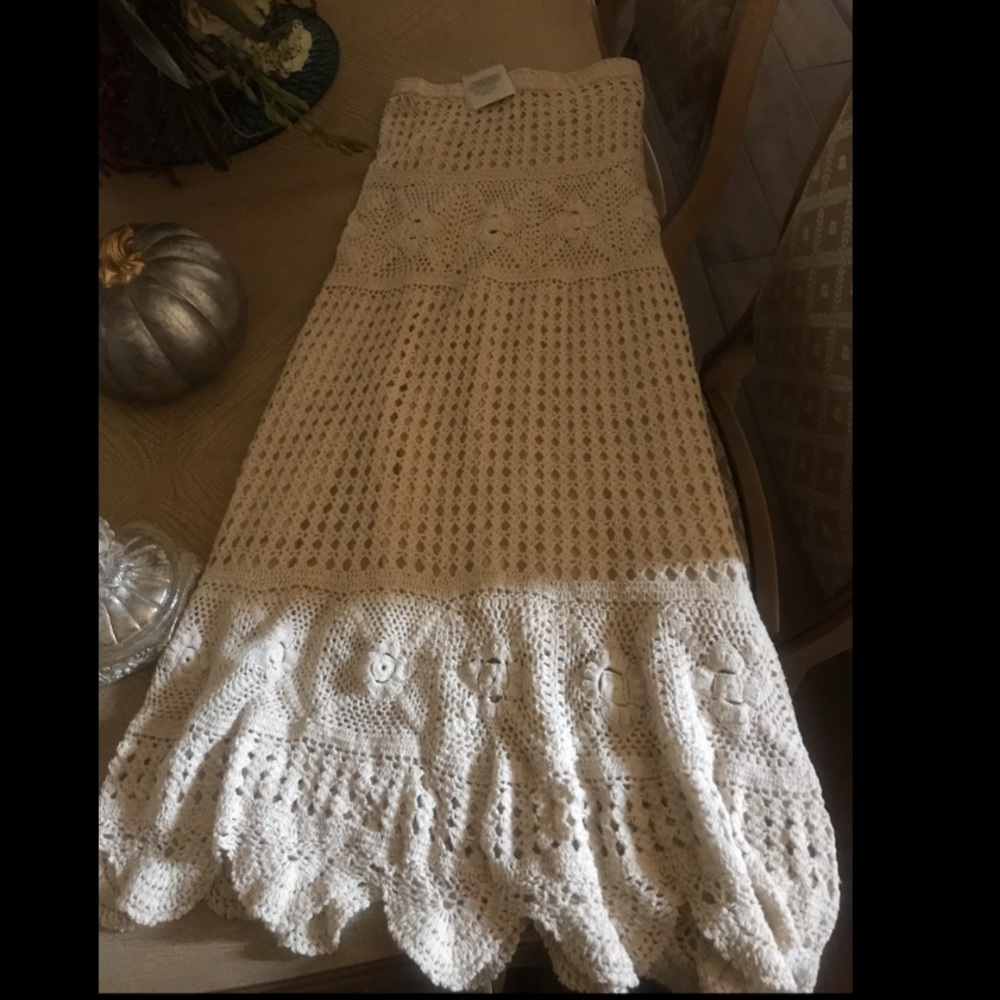 Boston Proper crochet skirt New With Tags XS